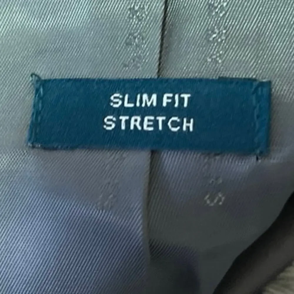 Perry Ellis Men's Gray Slim Fit Stretch Notch Lapel Two Button Suit Jacket 44S